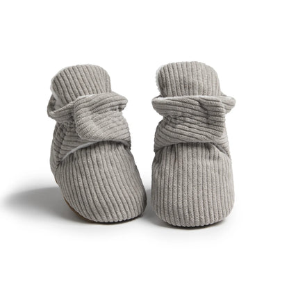 Winttery: Cozy Fleece-Lined Baby Shoe for Cold-Weather Comfort