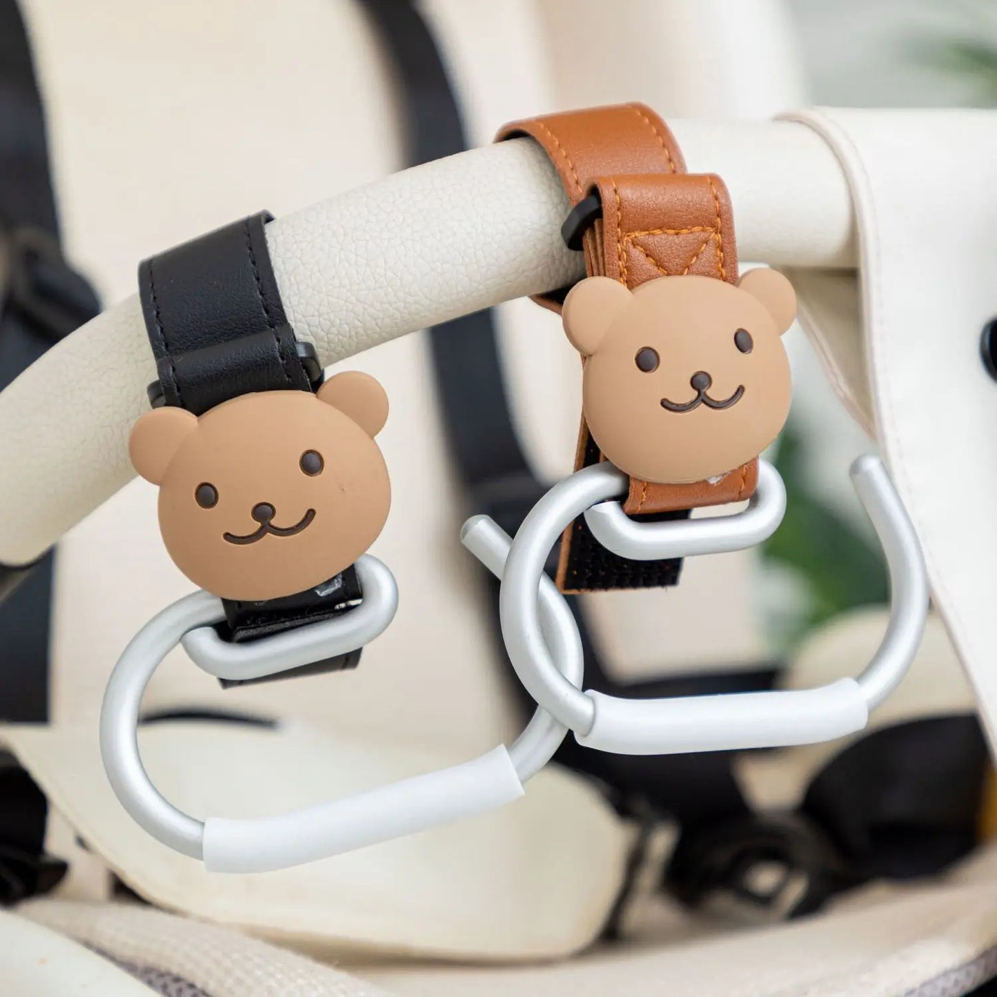 Beag: Stylish, Durable Animal-Themed Stroller Hook for Parents