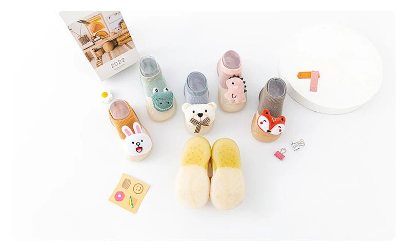 Bambini: Adorable Animal-Inspired Baby Shoe with All-Season Comfort