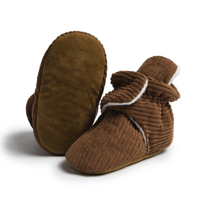 Winttery: Cozy Fleece-Lined Baby Shoe for Cold-Weather Comfort