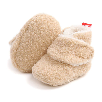 Fleecion: Cozy Cold-Weather Baby Shoe with Easy Strap Design