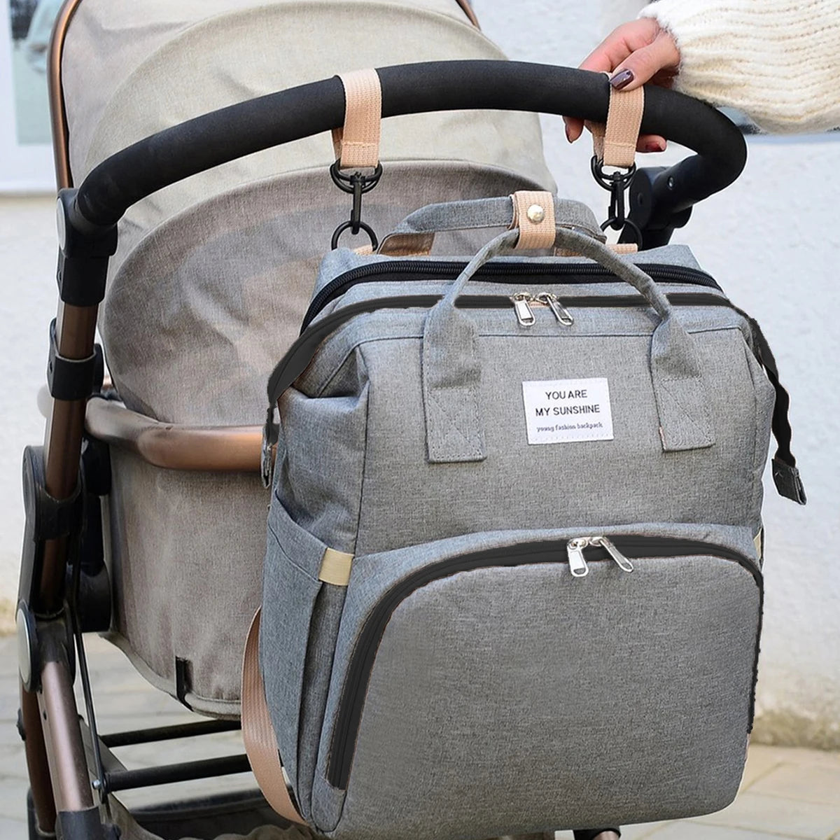 Parenzo: Multi-Function Diaper Bag and Baby Crib