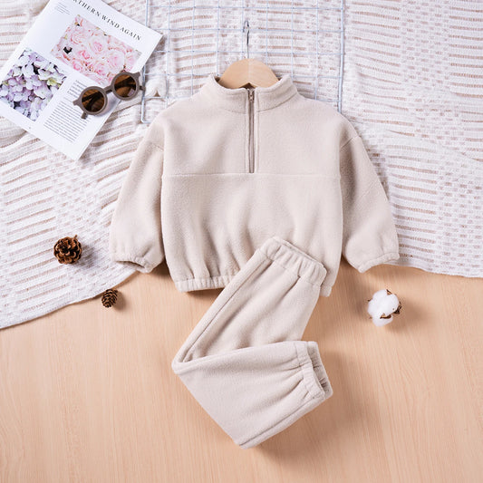 Nivory: Minimalist Winter Set for Comfort and Warmth