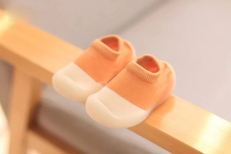 Jibbi: All-Season Baby Shoe with Snug, Sock-Like Comfort