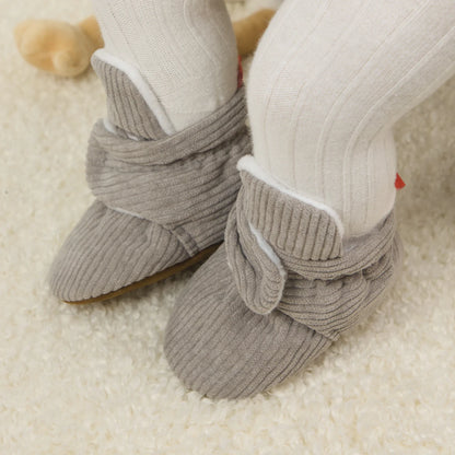 Winttery: Cozy Fleece-Lined Baby Shoe for Cold-Weather Comfort