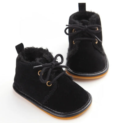 Muhz: Sleek, All-Black Baby Winter Boots with Straps