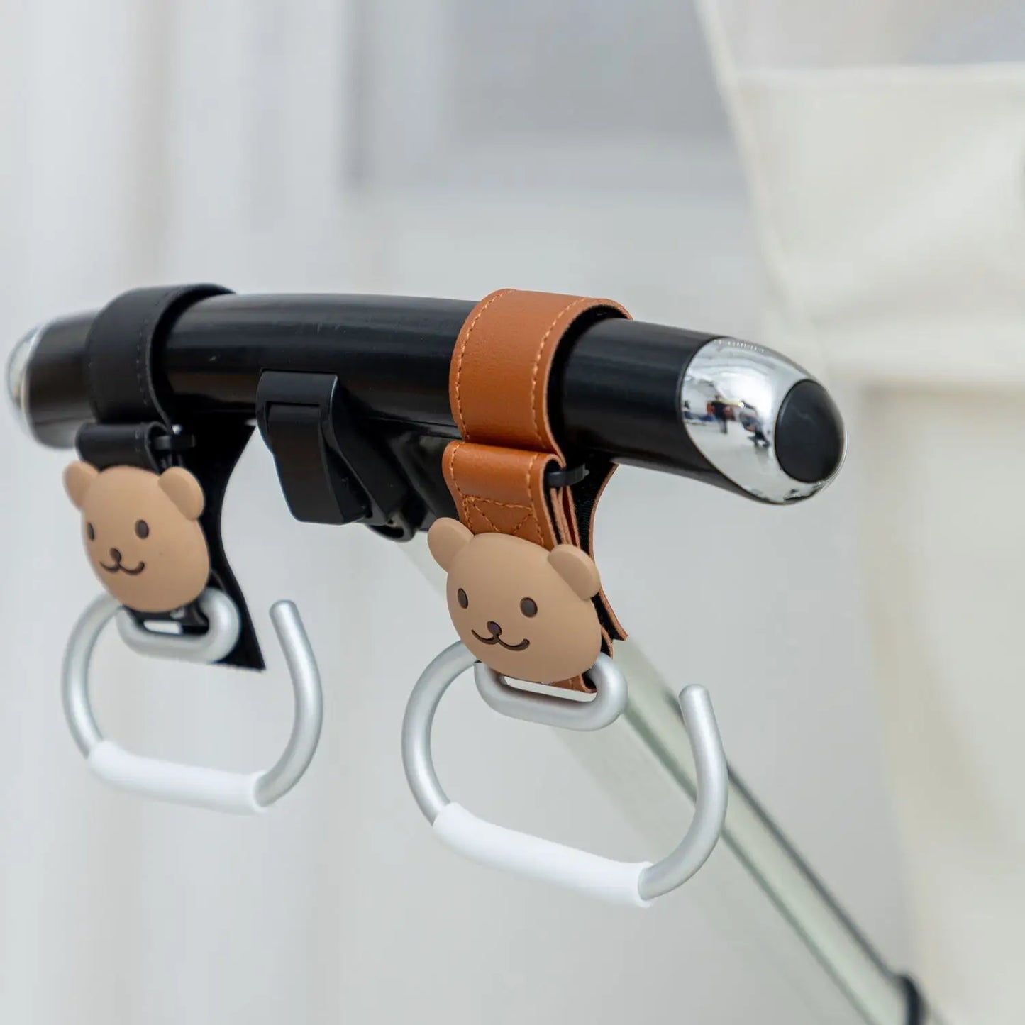 Beag: Stylish, Durable Animal-Themed Stroller Hook for Parents