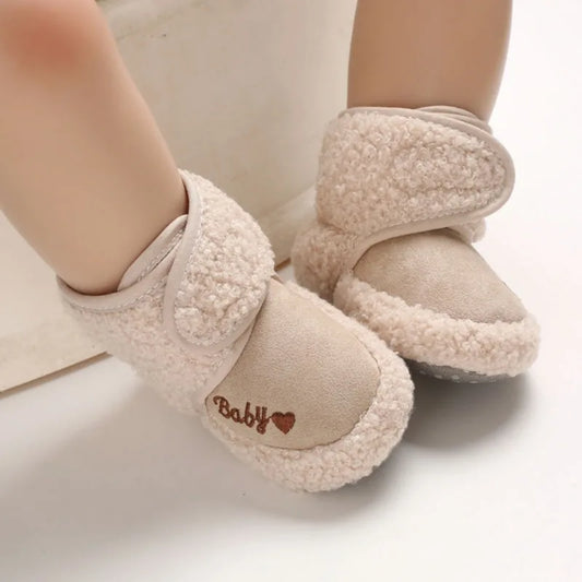 Snubbs: Cozy Cold-Weather Baby Shoe with Easy Strap Design