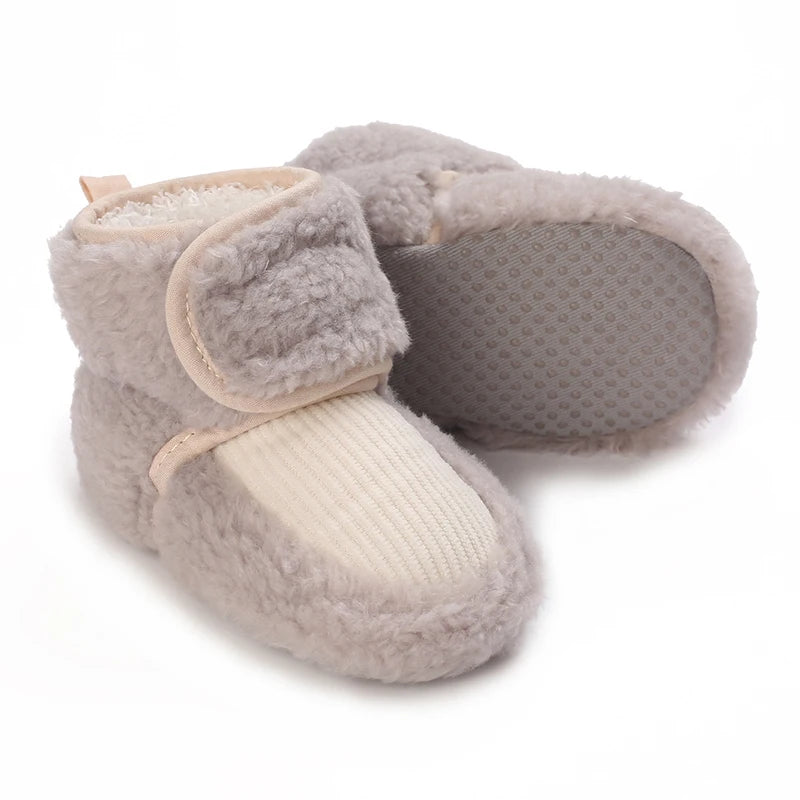 Woudz: Adorable and Cozy Baby Winter Boots with Animal Patch