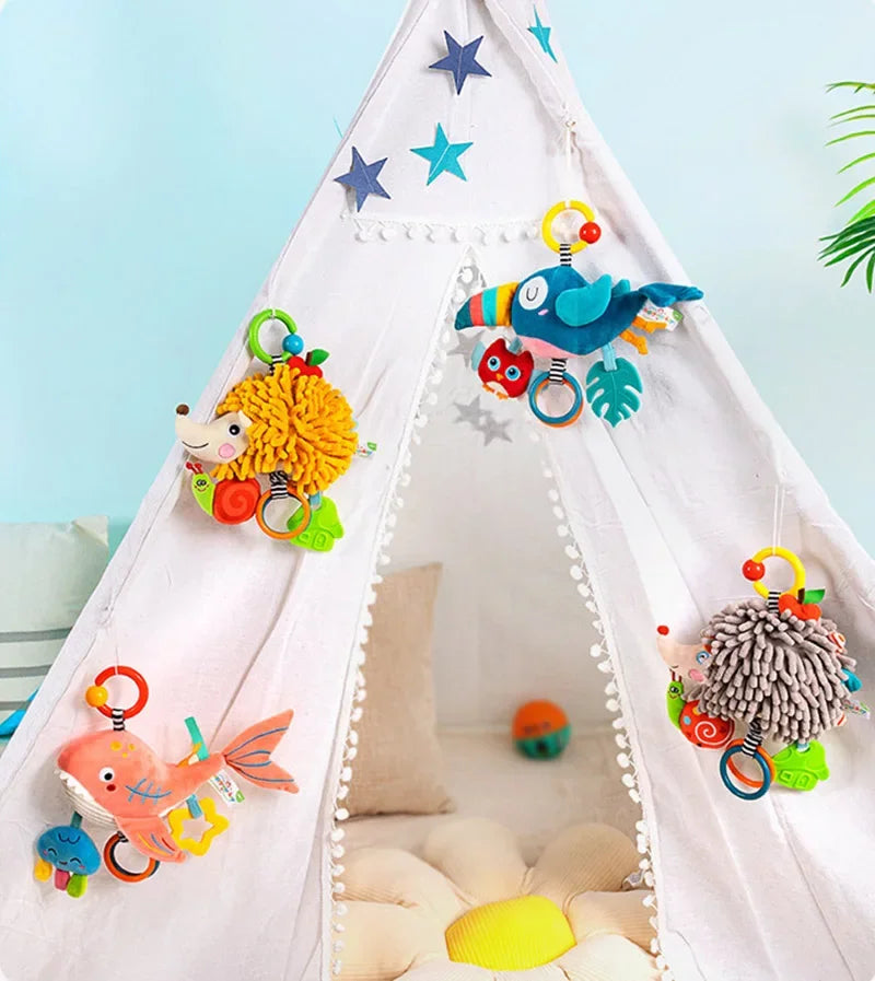 Hangoo: Animal-Themed Hanging Sensory Toy for Baby Stimulation