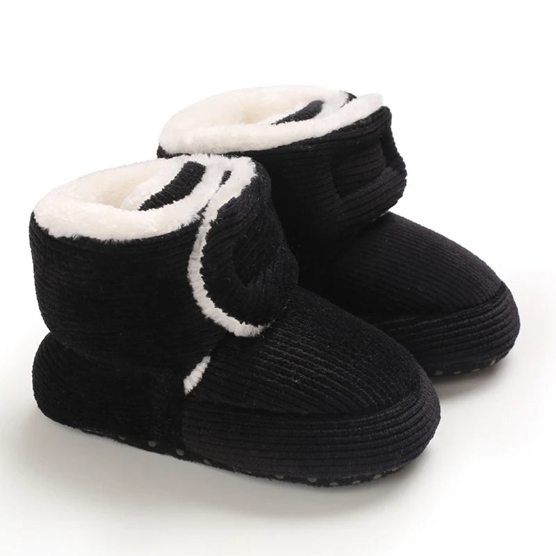 Muhz: Sleek, All-Black Baby Winter Boots with Straps