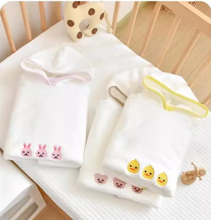 Cocooni: Ultra-Soft Hooded Baby Towel for Maximum Comfort