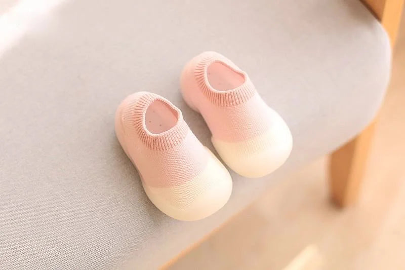 Jibbi: All-Season Baby Shoe with Snug, Sock-Like Comfort