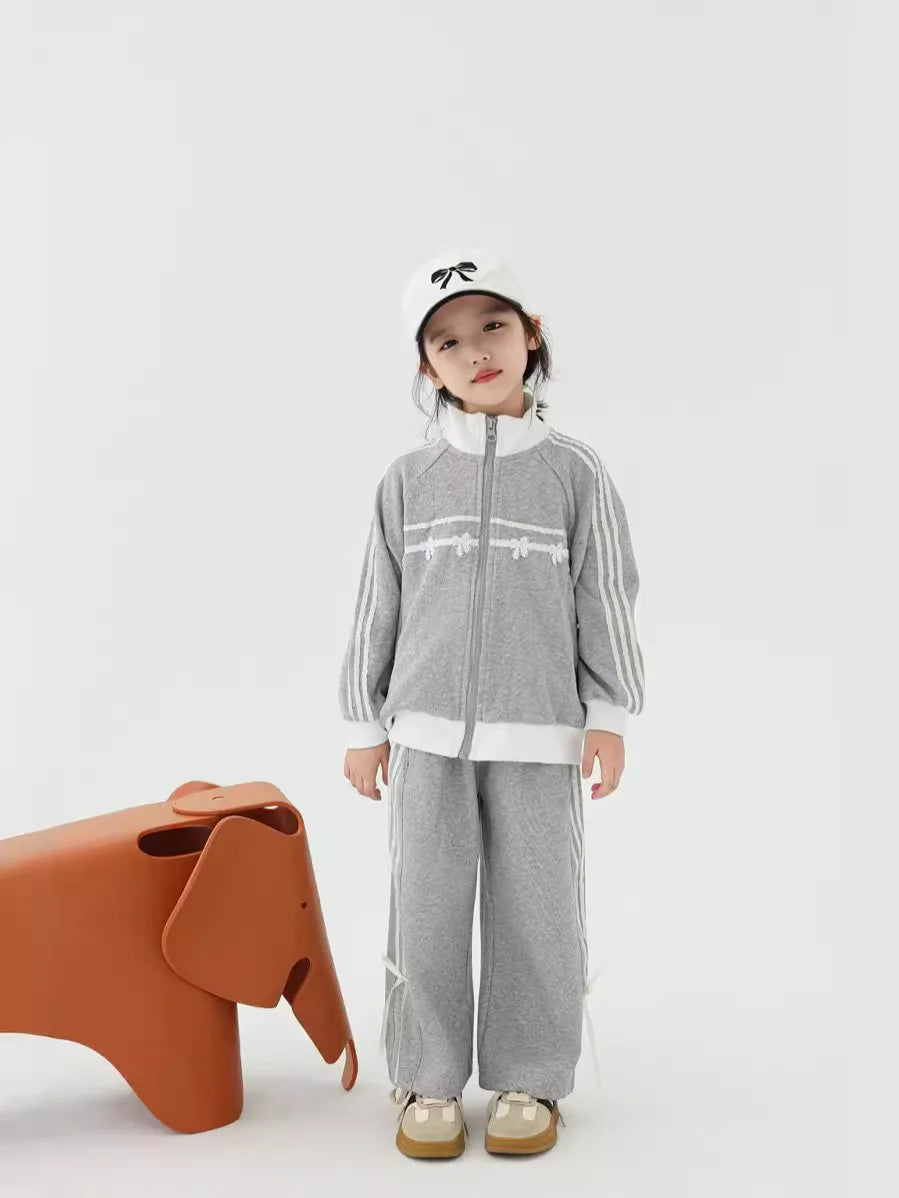 Zippie: Warm, Stylish Winter Set for Little Explorers